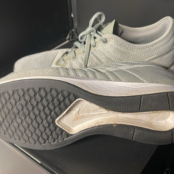 Nike Men’s Dualtone Racer 918227-015 Size 9.5 Grey/Black - Picture 5 of 9